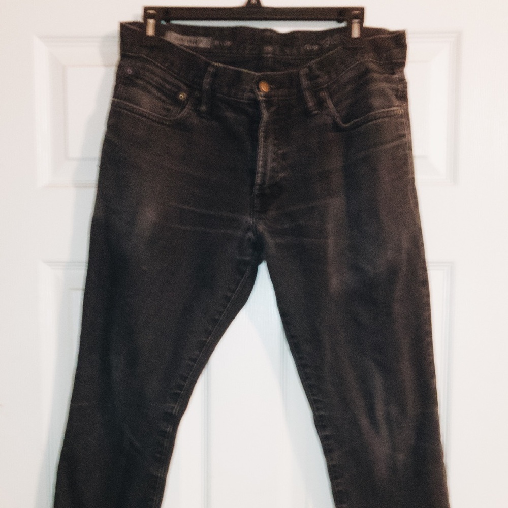 VINTAGE BLACK MOM JEANS
